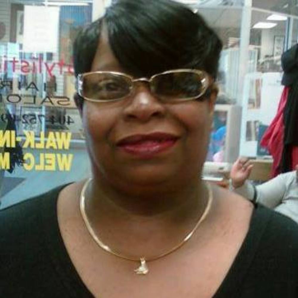 Meet your Posher, Regina